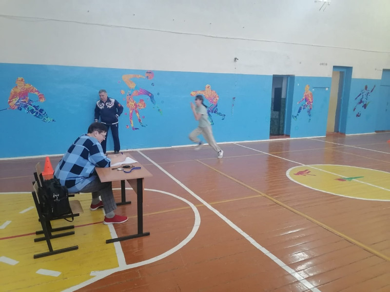 В Каменской школе прошли соревнования по сдаче ГТО.